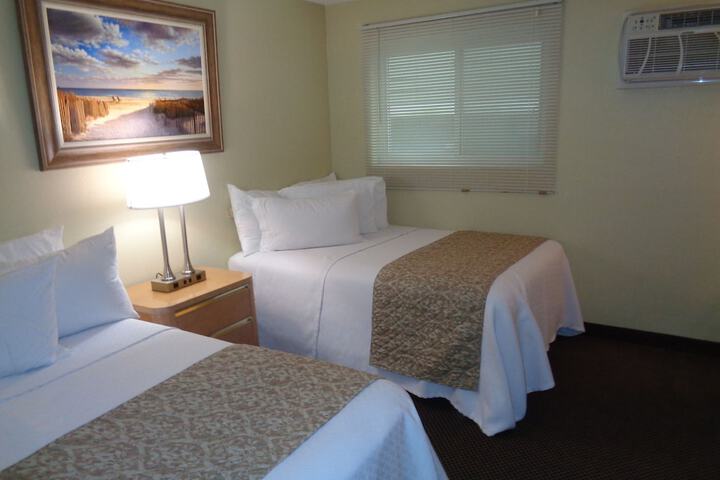 Room 19 of 38