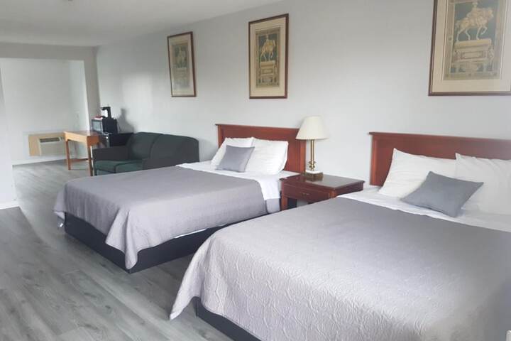 Room 18 of 22