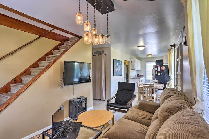 Lovely Royal Oak Unit 10 Min to Vibrant Downtown