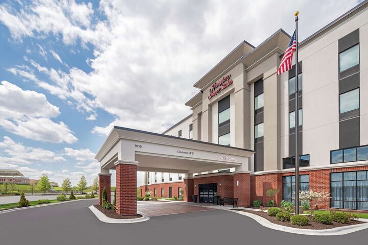 Hotel 2 of 52
