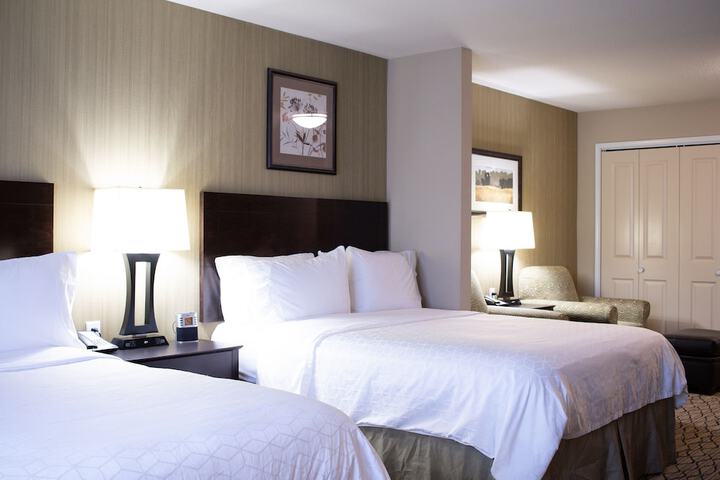 Holiday Inn Express and Suites Williston by IHG