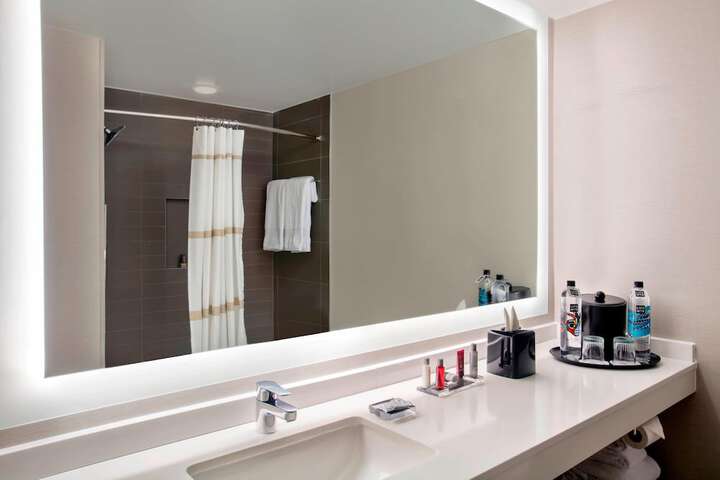 Room 27 of 50