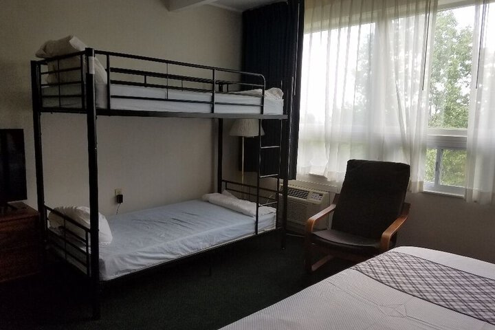 Room 22 of 42