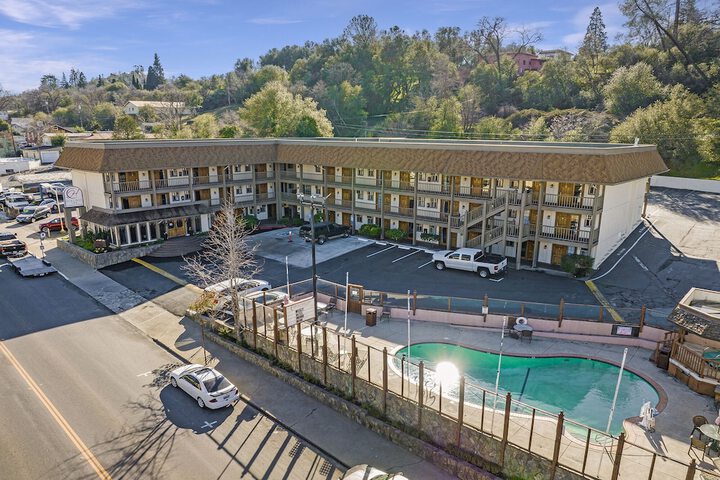 Heritage Inn Yosemite / Sonora