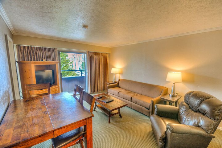 Fairmont Hot Springs Resort