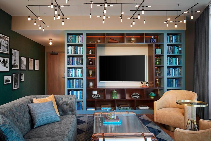 Room 48 of 62