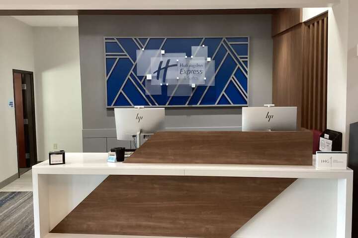 Holiday Inn Express & Suites Snyder by IHG