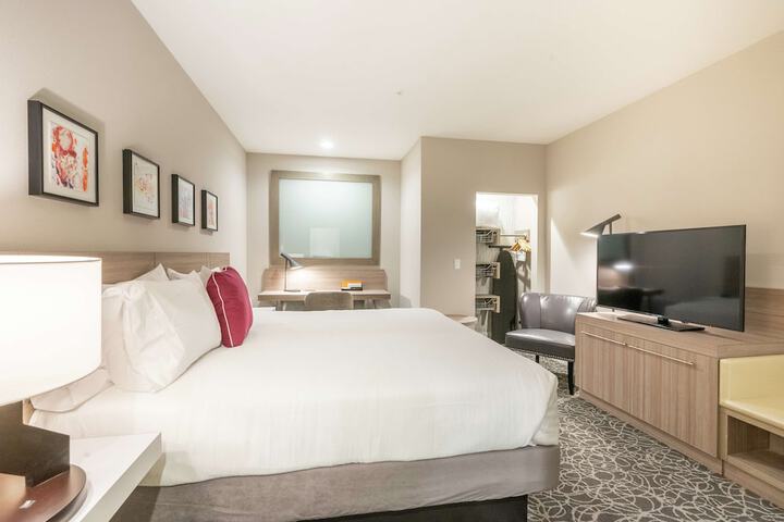 Hilton Garden Inn Wichita Downtown