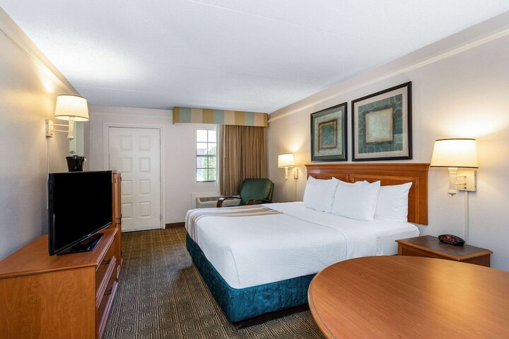 Room 51 of 58