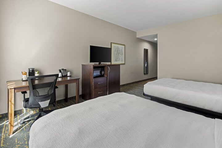 Room 26 of 46