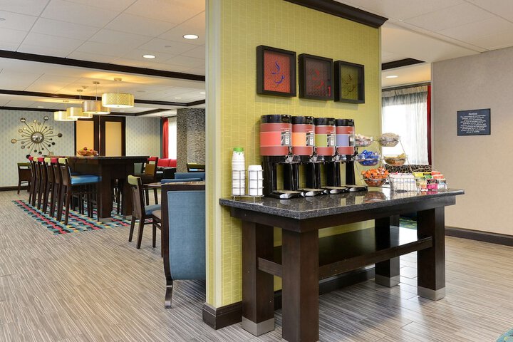 Hampton Inn Iowa City / University Area