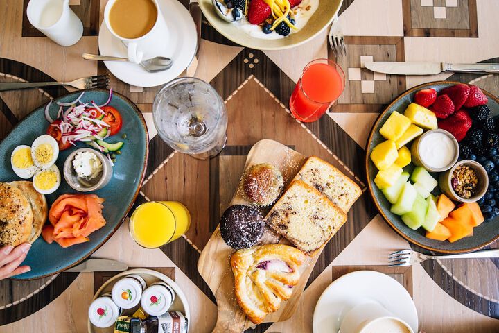 Breakfast/Coffee Service 75 of 117