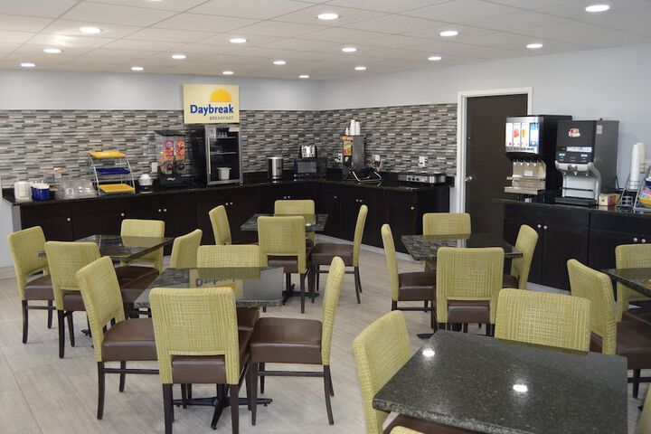 Days Inn by Wyndham Easley / Greenville/Clemson Area