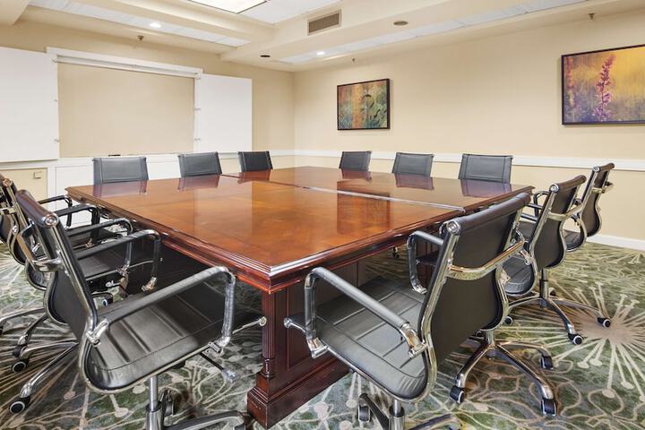 Best Western Plus Deerfield Beach Hotel & Suites