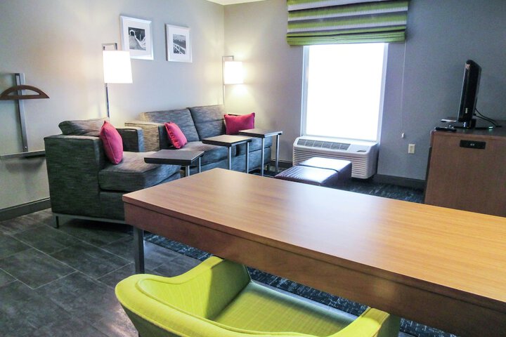 Room 51 of 169