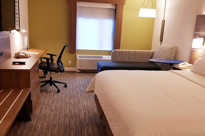 Room 18 of 62