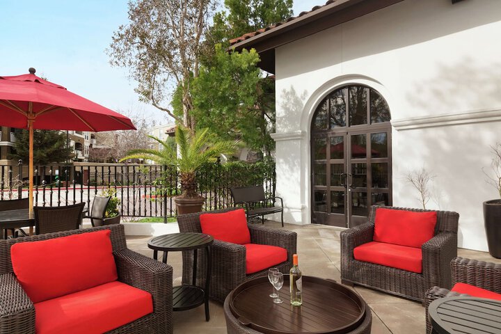 Terrace/Patio 33 of 34