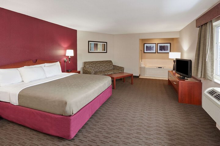 Room 13 of 15