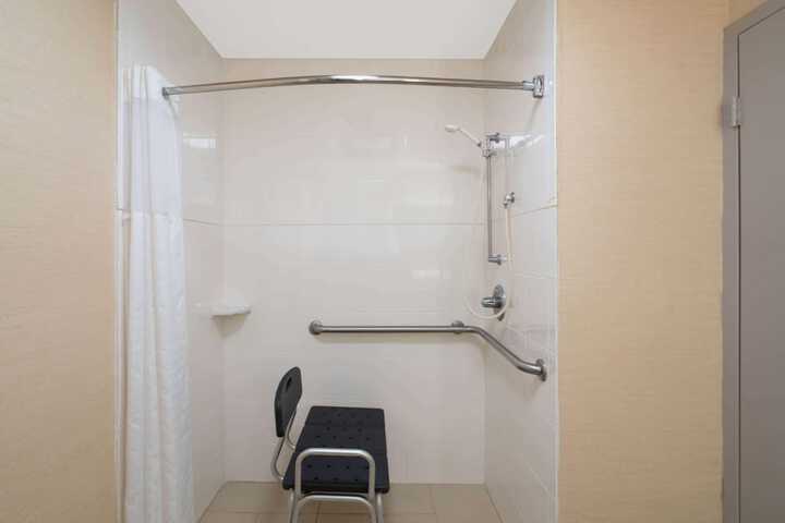 Room 13 of 25