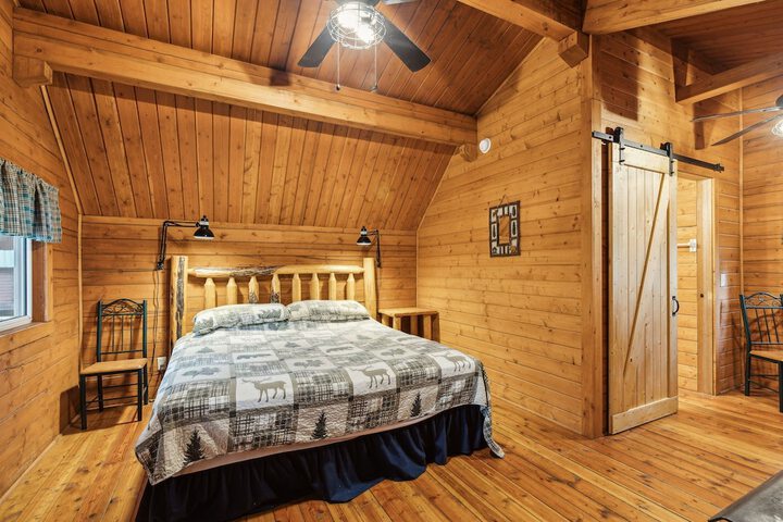 Lost Horse Lodge