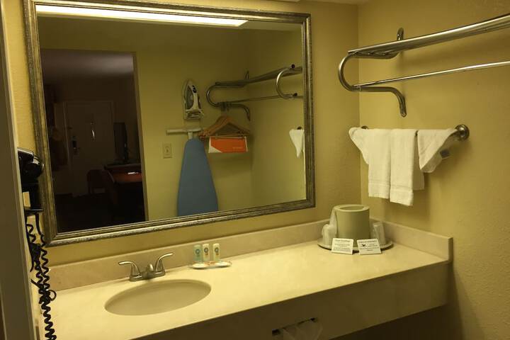 Room 21 of 39