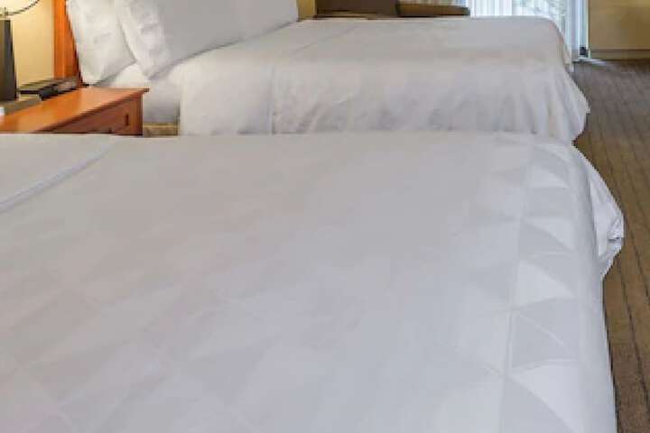 Allure Hotel & Conference Centre