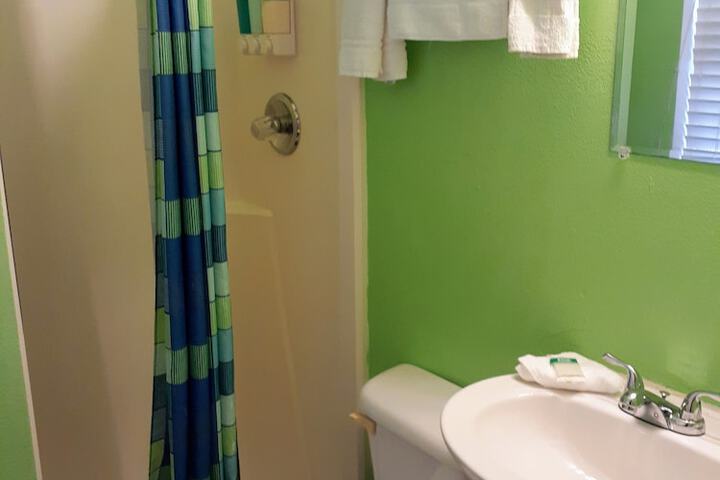 Room 21 of 26
