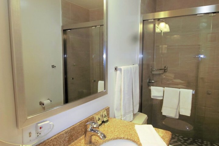 Room 20 of 34