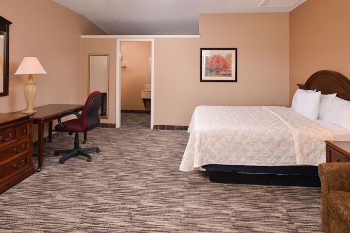 Room 11 of 35