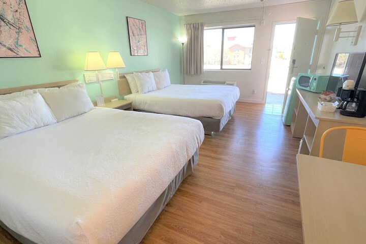 Room 43 of 74