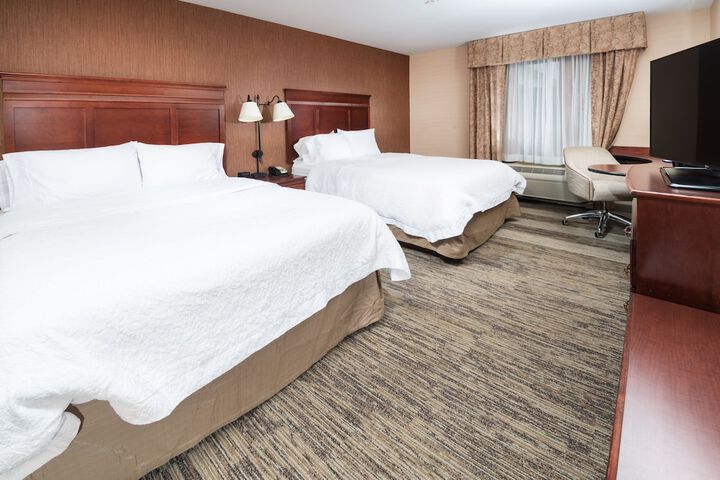 Hampton Inn & Suites Greensburg