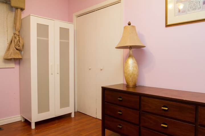 Room 34 of 80