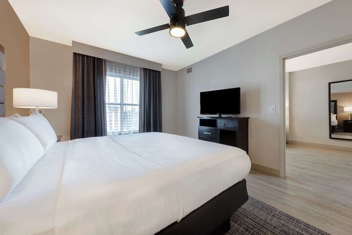 Room 47 of 84