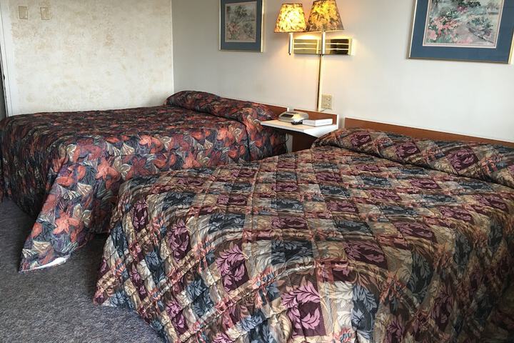 Room 12 of 24