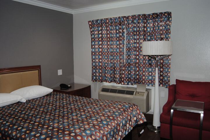 Room 19 of 69