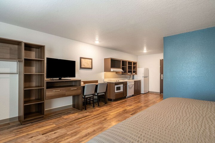 Room 15 of 30