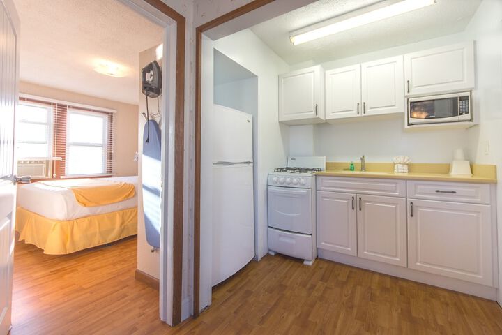 Buttercup Suites