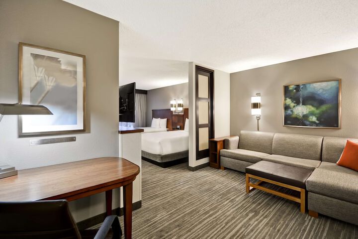 Room 9 of 31