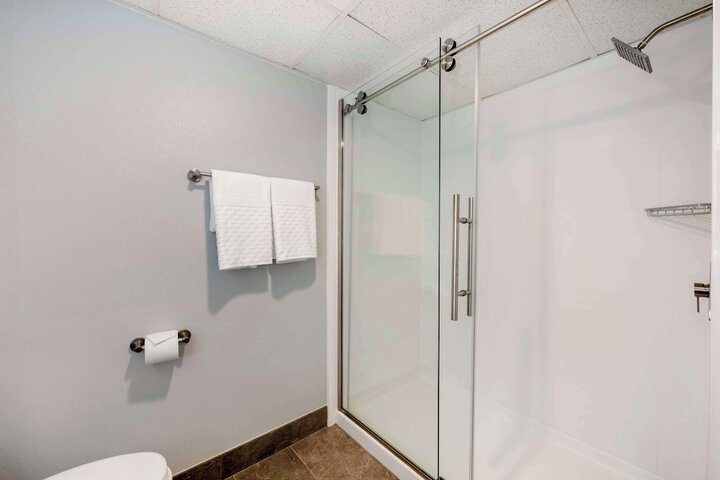 Room 10 of 45
