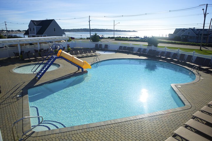 Pool 38 of 137