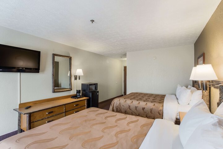 Room 25 of 31