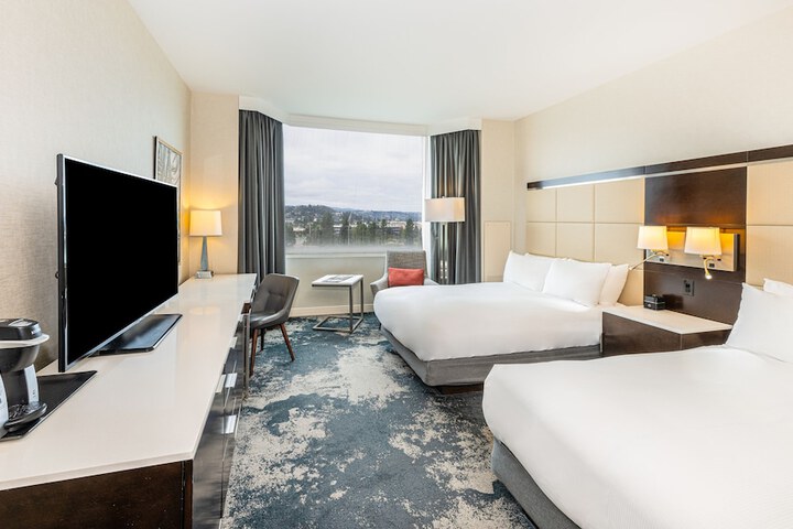 Room 98 of 196