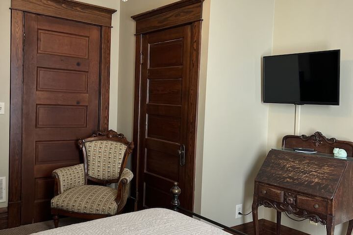 Room 53 of 121