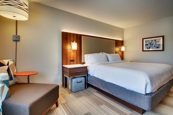 Room 14 of 31