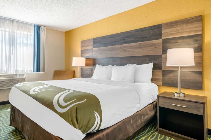 Quality Inn & Suites Leesburg Chain of Lakes