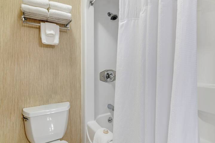 Room 32 of 134