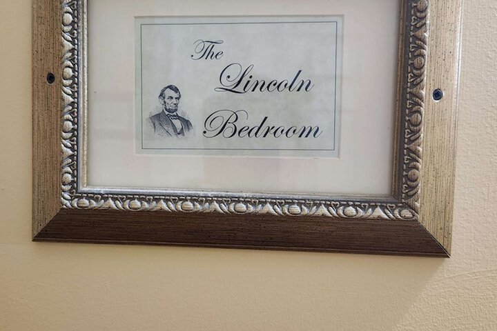 Room 82 of 137