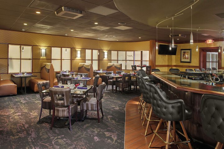 DoubleTree by Hilton Akron Fairlawn