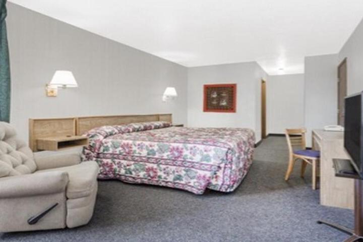 Travelodge by Wyndham Green River UT
