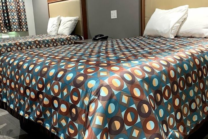 Room 18 of 69